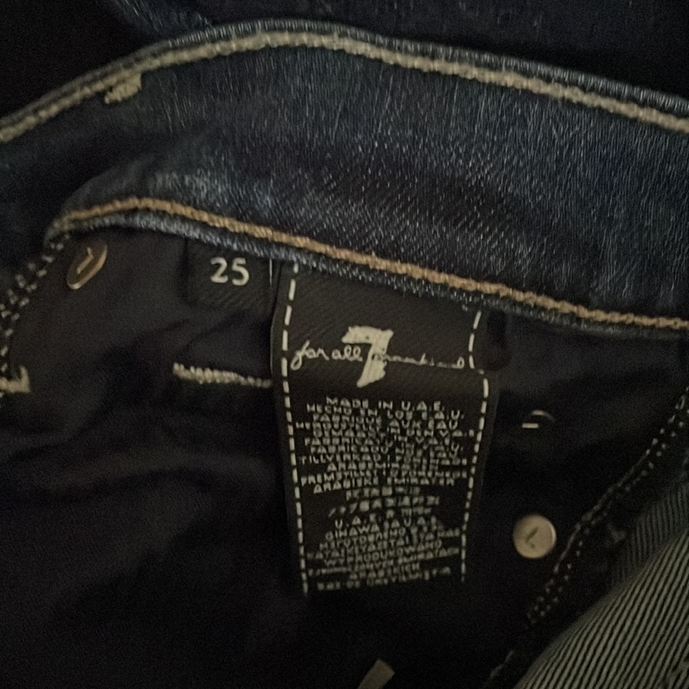 7 For All Mankind Practically New - image 4